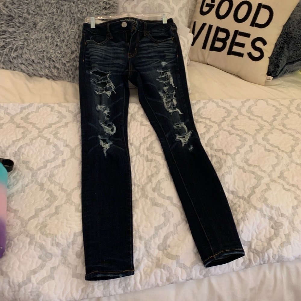 American eagle ripped jeans